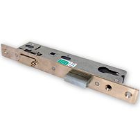 Гардиан PROFI (ПРОФИ) 30.11.24 б/о без ц/м, м/о 92 мм Замок врезной б/руч (15) Гардиан PROFI (ПРОФИ) 30.11.24 б/о без ц/м, м/о 92 мм Замок врезной б/руч (15)