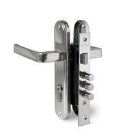 Апекс 1026/60-G золото м/о 61,5 Замок врезной с/ручками (16) Апекс 1026/60-G золото м/о 61,5 Замок врезной с/ручками (16)